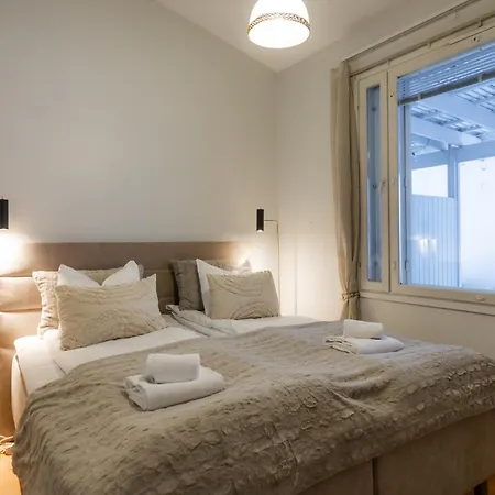 White Elegant By The River * روفانييمي