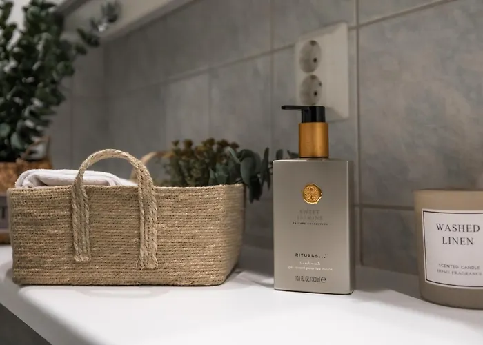 White Elegant By The River * روفانييمي